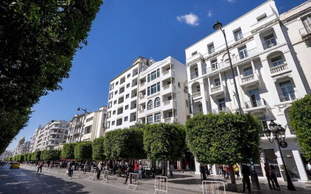Отель Carlton Тунис, Тунис - 1 отзыв об отеле, цены и фото номеров - забронировать отель Carlton онлайн вид на фасад
