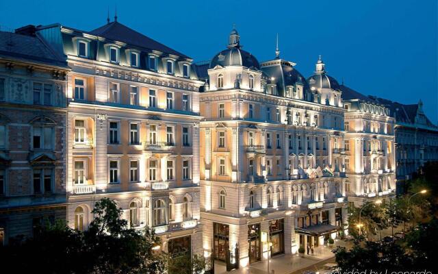 Отель Corinthia Budapest Венгрия, Будапешт - 4 отзыва об отеле, цены и фото номеров - забронировать отель Corinthia Budapest онлайн вид на фасад