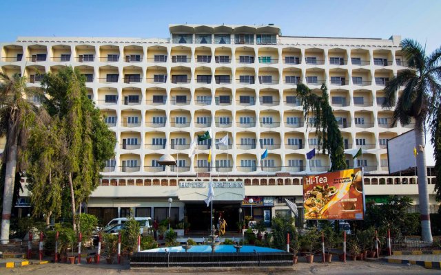 Отель Faran Пакистан, Карачи - отзывы, цены и фото номеров - забронировать отель Faran онлайн вид на фасад