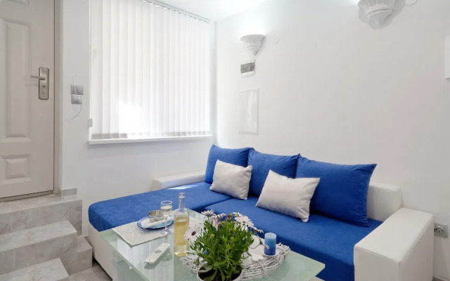 Santorini style Honeymoon apartments