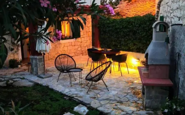 Holiday Home Little Heaven