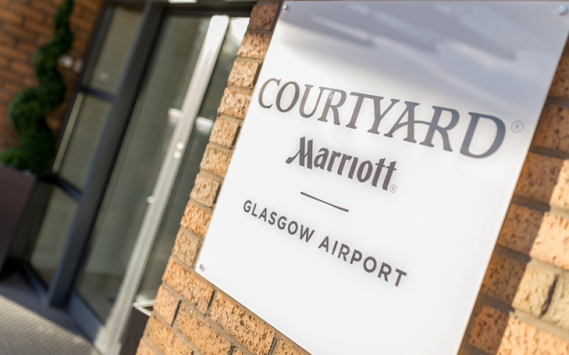 Отель Courtyard By Marriott Glasgow Airport Пейсли вид на фасад