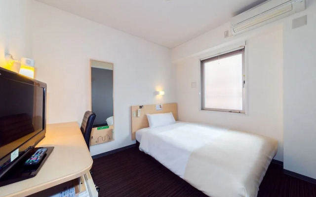 Super Hotel Subway Tanimachi 4-chome Exit 6