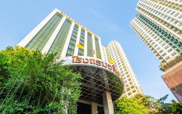 Elizabeth Hotel вид на фасад