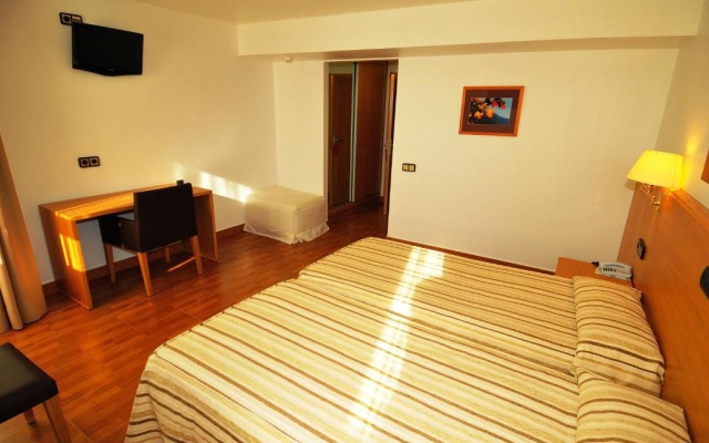 Hotel Lacreu
