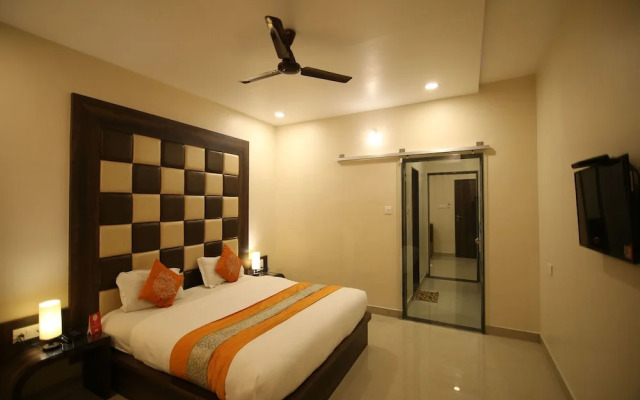 OYO 9130 Hotel Sheetal International