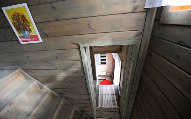 Гостиница Wood House вид на фасад