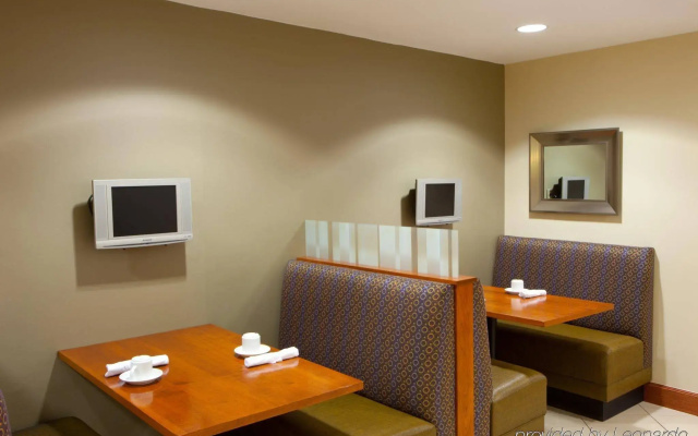 Holiday Inn Manassas - Battlefield by IHG