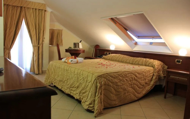 Lion's Hotel
