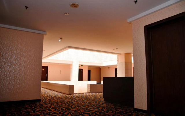 Longsheng Hotel