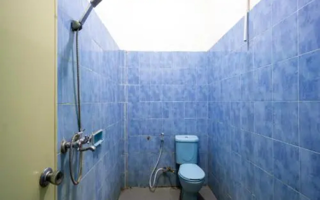 Hotel Danau Indah by OYO Rooms