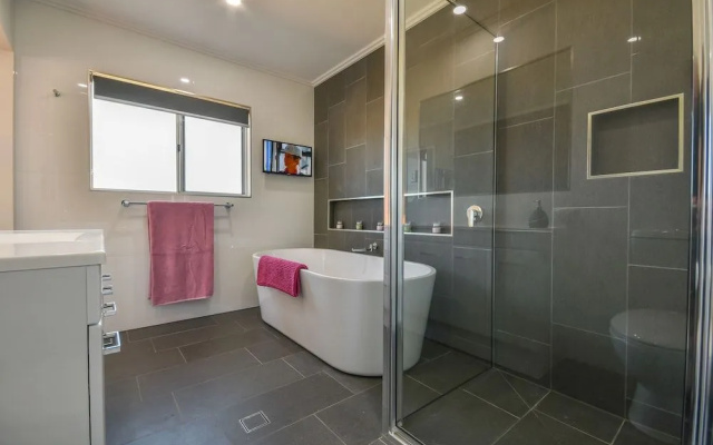 Yungaburra Lodge