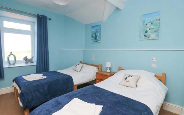 Bethan Apartment