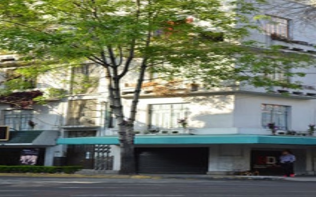 Отель Hostal Corona Condesa Мехико вид на фасад
