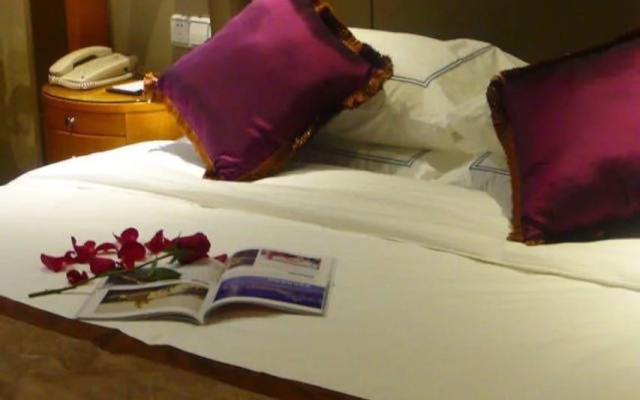 Bayside Plaza Hotel