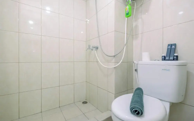 Simple and Comfy Studio at Springlake Summarecon Bekasi Apartment