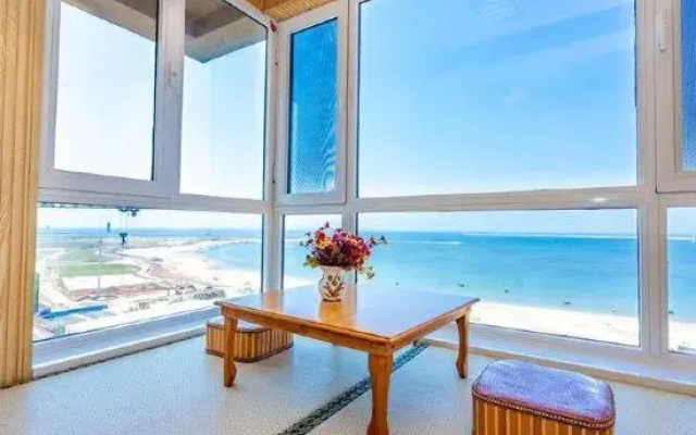 Xinsuihai Seaview Apartment (Yingkou Shanhai Square Vanke Shop)