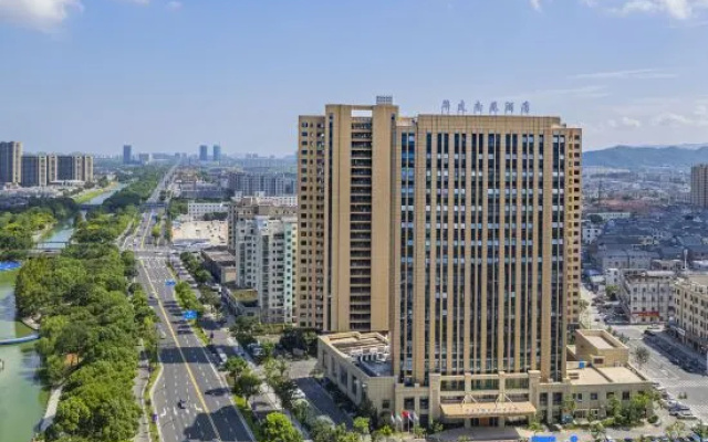 The BTG-Nanyuan Galaxy Hotel Xiangshan