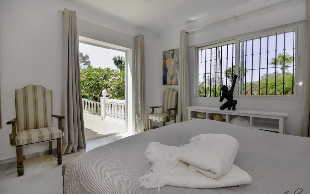 Beautiful Villa Near Beach - Marbella
