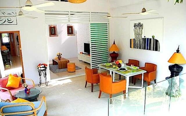 Отель Cozy Pool Holiday home интерьер отеля