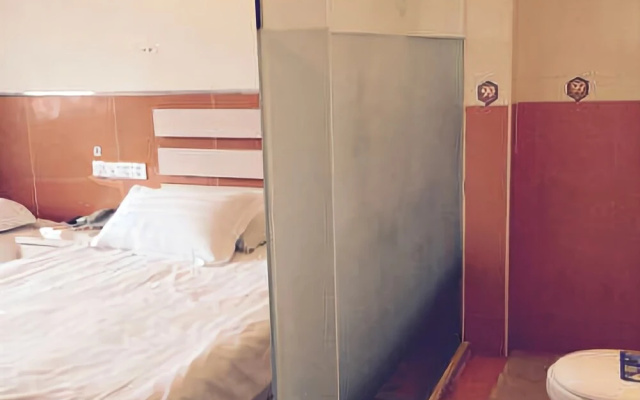 Huali Hotel