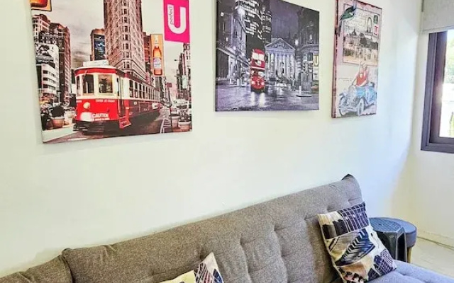 Mimi's Sunny Beach Apartment