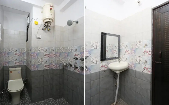 Hotel Royal India By OYO Rooms