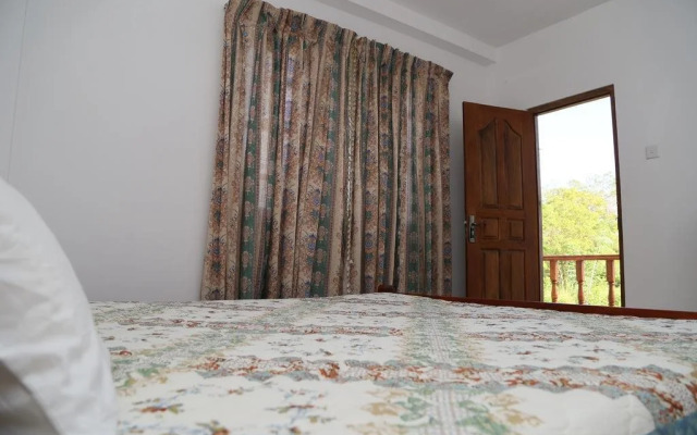 Hotel Whitehouse