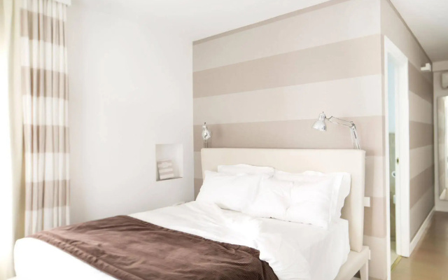 Via Del Corso Home