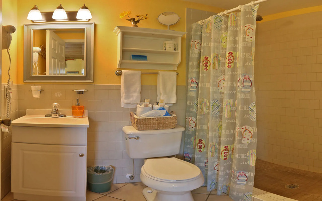 Manatee Bay Inn - Near Fishing Pier Fort Myers Beach