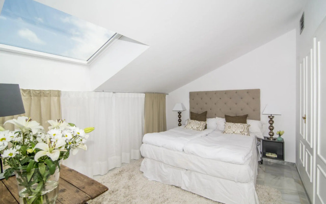 Eld1-stunning 2 Bedroom Penthouse in Puerto Banus