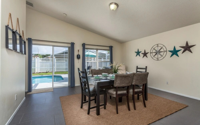 Hampton Lakes-RU961