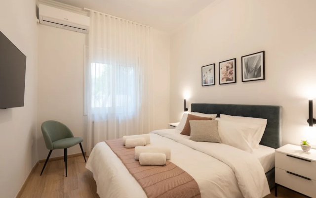 Seven Hills, Boutique Apartments