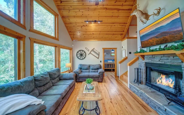 Buck Valley Lodge Home for 12