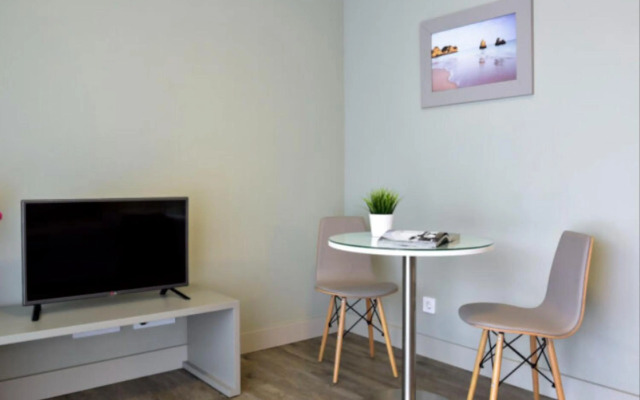 Aqualuz Lagos One Bedroom Apartment Pool View