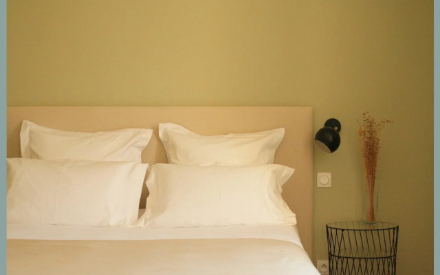 Hotel De Langlais Guesthouse