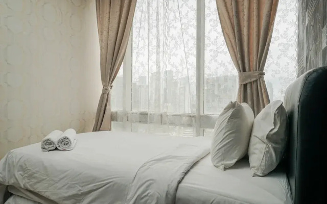 Comfortable and Beautiful 2Br at the Empyreal Apartment