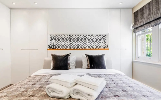 Luxury 3BR Home in Heart of Paddington, 6 Guests