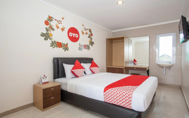 Lg Residence By OYO Rooms