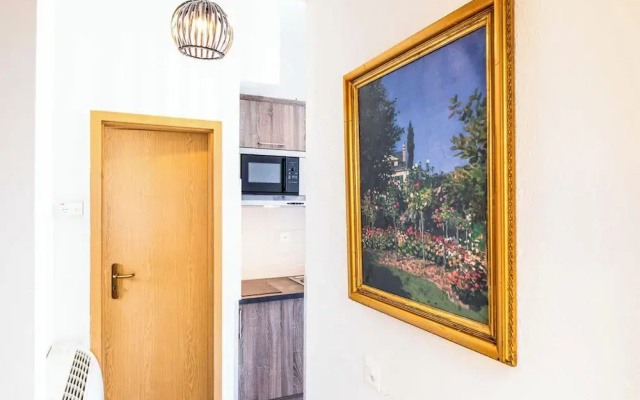 Modern Apartment - AC- 1br-2p- Geneva