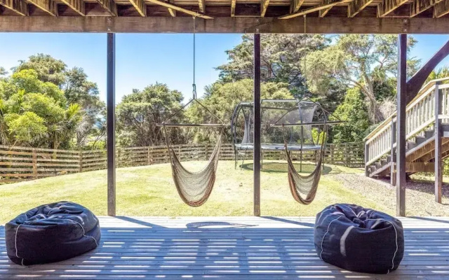 Onetangi Seaview Residence