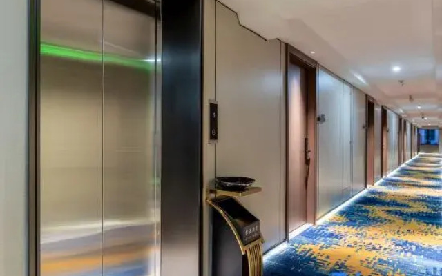 Jiyun Hotel (Quanzhou Jinjiang International Airport Wudianshi Traditional Blocks)