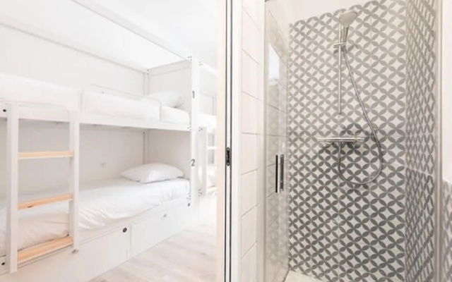 Le Couvent Hostel