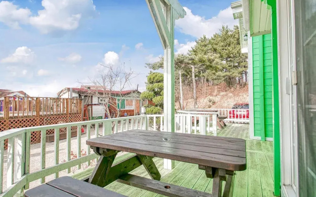 Youngheungdo Roma Spa Pension