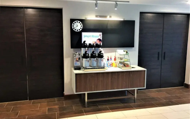 Holiday Inn Express & Suites Danville
