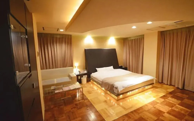 Hotel Let'S