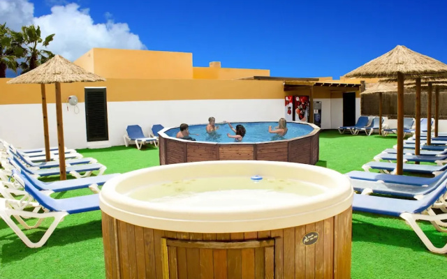 Hostal Volcanic Beach 2