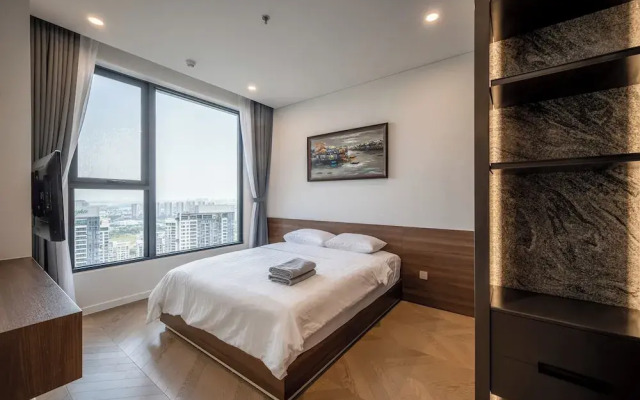 Lumiere Riverside Condo and Suite KHC