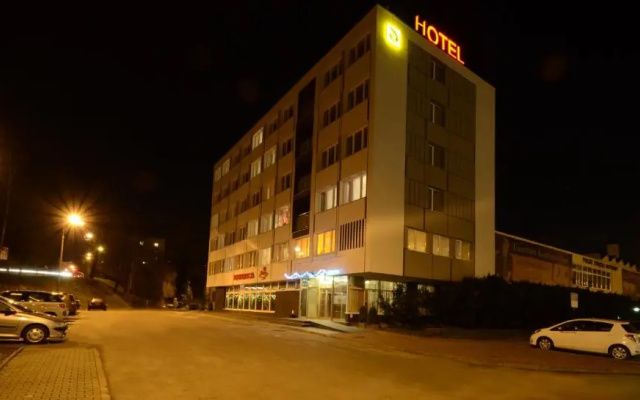 Motel PZMot