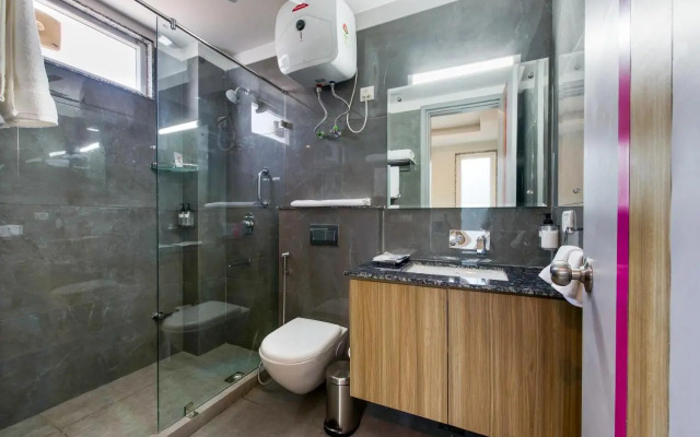 ROSASTAYS Gurugram Sec 31
